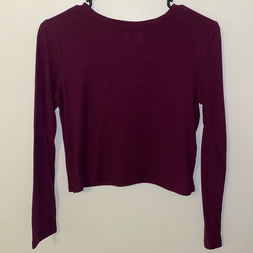 Cropped Long Sleeved Tee